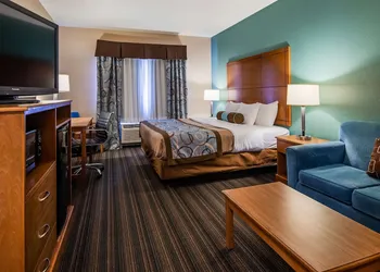 Best Western Plus Seminole Hotel & Suites hotel thumbnail 4