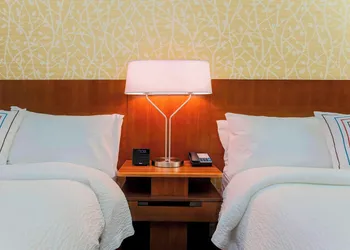 Fairfield Inn & Suites Pleasanton hotel thumbnail 6