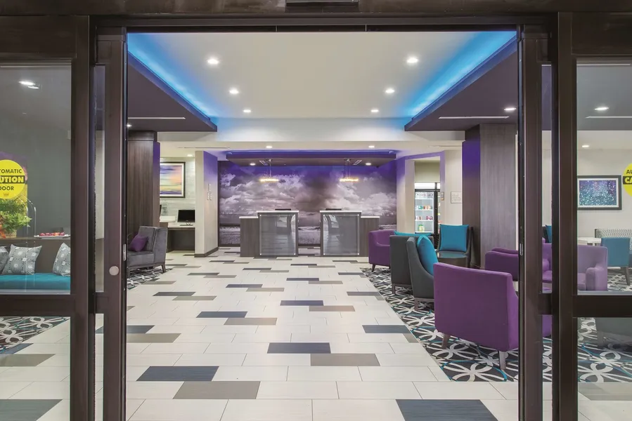 La Quinta Inn & Suites by Wyndham Enid hotel detail image 2