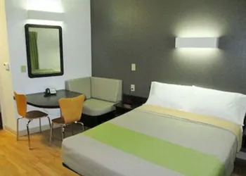 Studio 6 Sweetwater, TX hotel thumbnail 6