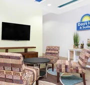 Days Inn & Suites by Wyndham Madisonville hotel detail image 3