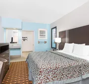 Days Inn & Suites by Wyndham Madisonville hotel detail image 7