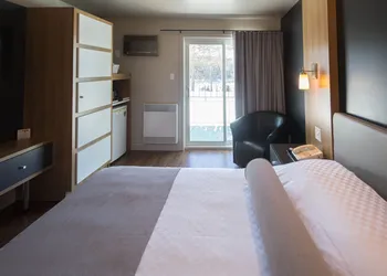 Hotel Marineau Mattawin hotel thumbnail 4