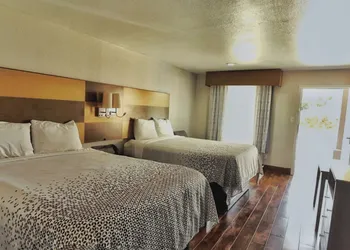 Scottish Inns & Suites Shenandoah Woodlands Mall hotel thumbnail 5