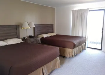 Driftwood Motel hotel thumbnail 3