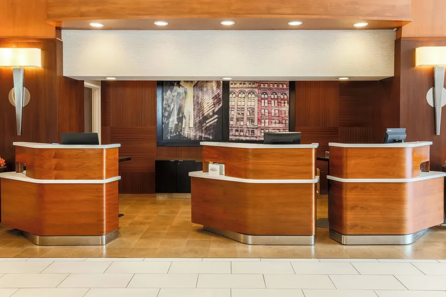 Courtyard by Marriott Pittsburgh Downtown hotel detail image 2