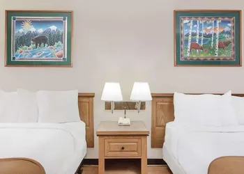 Courtyard Hotel & Event Center hotel thumbnail 7