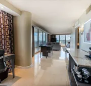 DoubleTree by Hilton Grand Hotel Biscayne Bay hotel detail image 3