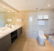 DoubleTree by Hilton Grand Hotel Biscayne Bay hotel detail image 4
