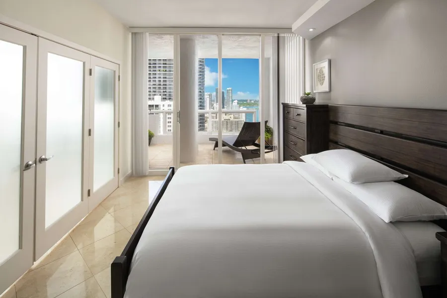 DoubleTree by Hilton Grand Hotel Biscayne Bay hotel detail image 6