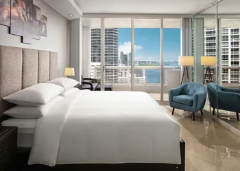 DoubleTree by Hilton Grand Hotel Biscayne Bay hotel thumbnail 7