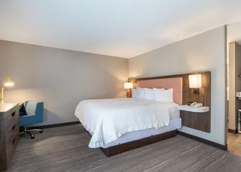 Hampton Inn Princeton hotel thumbnail 5