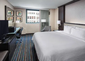 Courtyard by Marriott New York Manhattan/Times Square hotel thumbnail 7