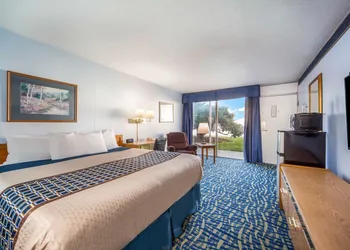 Hospitality Inn hotel thumbnail 4