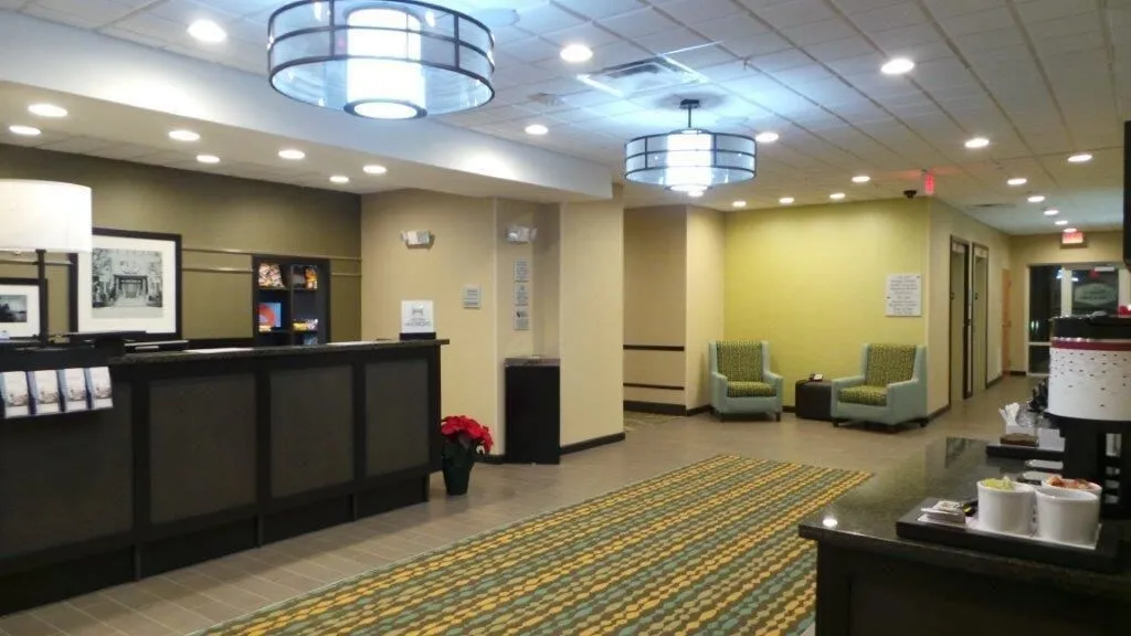 Hampton Inn & Suites Parkersburg Downtown hotel detail image 2