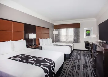 La Quinta Inn & Suites by Wyndham Dublin - Pleasanton hotel thumbnail 7