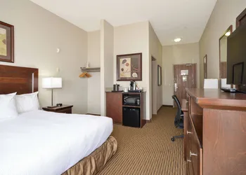 Coast Weyburn Hotel hotel thumbnail 8