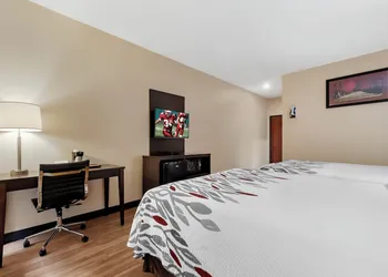 Red Roof Inn Dumas hotel thumbnail 5