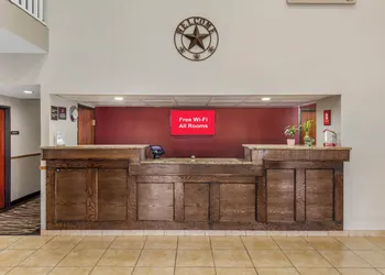 Red Roof Inn Dumas hotel thumbnail 2