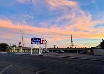 Border Motel hotel thumbnail 5