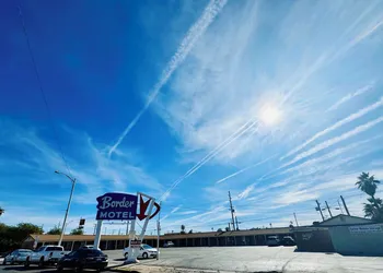 Border Motel hotel thumbnail 6