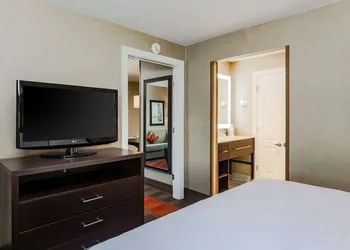 Homewood Suites Melville hotel thumbnail 6