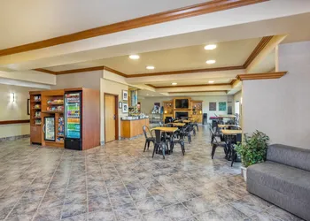 Clarion Pointe hotel thumbnail 2