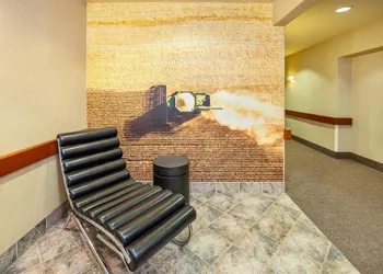 Clarion Pointe hotel thumbnail 3
