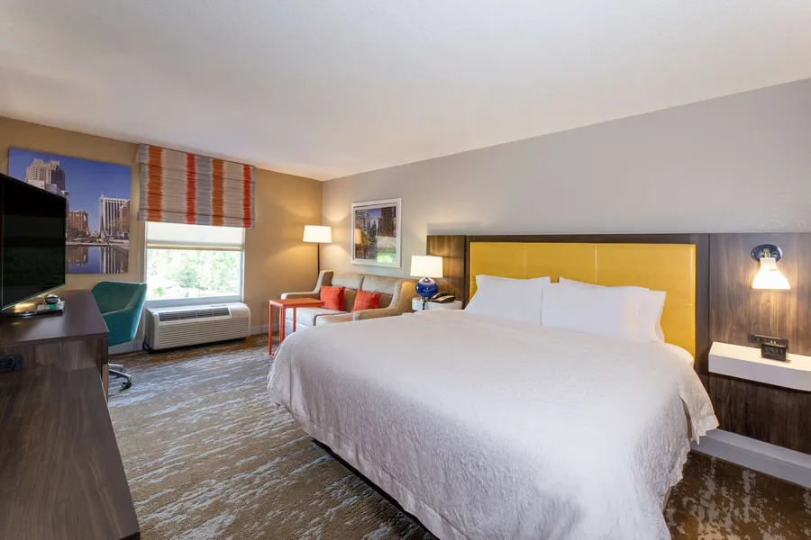 Hampton Inn & Suites Raleigh Cary Lenovo Center hotel detail image 6
