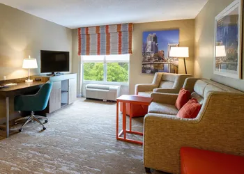 Hampton Inn & Suites Raleigh Cary Lenovo Center hotel thumbnail 7