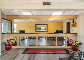 Econo Lodge Inn & Suites Philadelphia MS hotel thumbnail 4