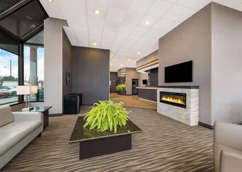 Best Western Voyageur Place Hotel hotel thumbnail 2