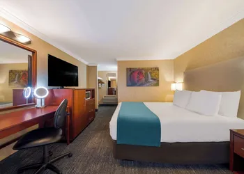 Best Western Voyageur Place Hotel hotel thumbnail 6