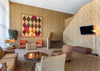 Quality Inn & Suites - Greensboro-High Point hotel thumbnail 4