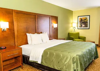 Quality Inn Whiteville North hotel thumbnail 7