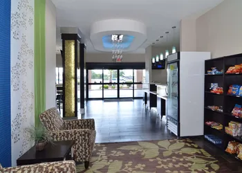 Quality Inn & Suites Kenedy - Karnes City hotel thumbnail 4