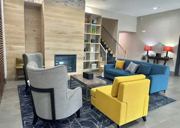 Comfort Inn & Suites Cartersville - Emerson Lake Point hotel thumbnail 3