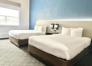 Comfort Inn & Suites Cartersville - Emerson Lake Point hotel thumbnail 8