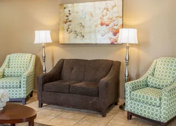 Quality Inn Huntingburg - Jasper hotel thumbnail 2