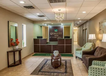 Quality Inn Huntingburg - Jasper hotel thumbnail 4