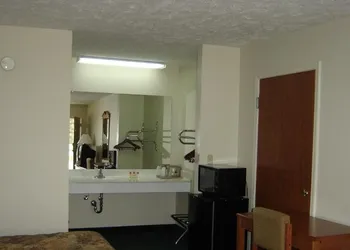 Homegate Inn hotel thumbnail 5
