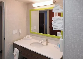 Hampton Inn Lima hotel thumbnail 7