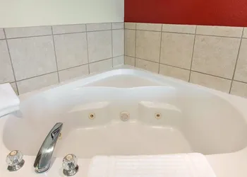 Comfort Suites Palm Desert I-10 hotel thumbnail 6