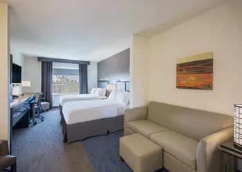 Holiday Inn Express Hotel & Suites Kailua-Kona by IHG hotel thumbnail 4