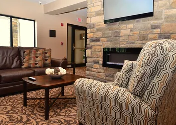 Cobblestone Inn & Suites - Clarion hotel thumbnail 2