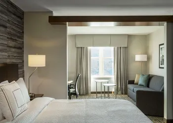 Fairfield Inn & Suites by Marriott Waterbury Stowe hotel thumbnail 8