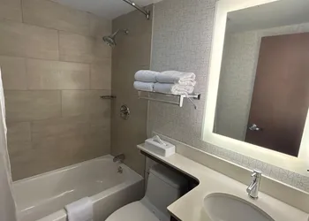 Best Western Roslyn-Long Island Hotel hotel thumbnail 6