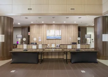 Crowne Plaza SHENANDOAH - WOODLANDS AREA by IHG hotel thumbnail 2