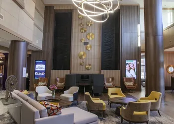 Crowne Plaza SHENANDOAH - WOODLANDS AREA by IHG hotel thumbnail 5