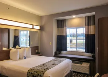 Quality Inn & Suites Caldwell I-77 hotel thumbnail 4